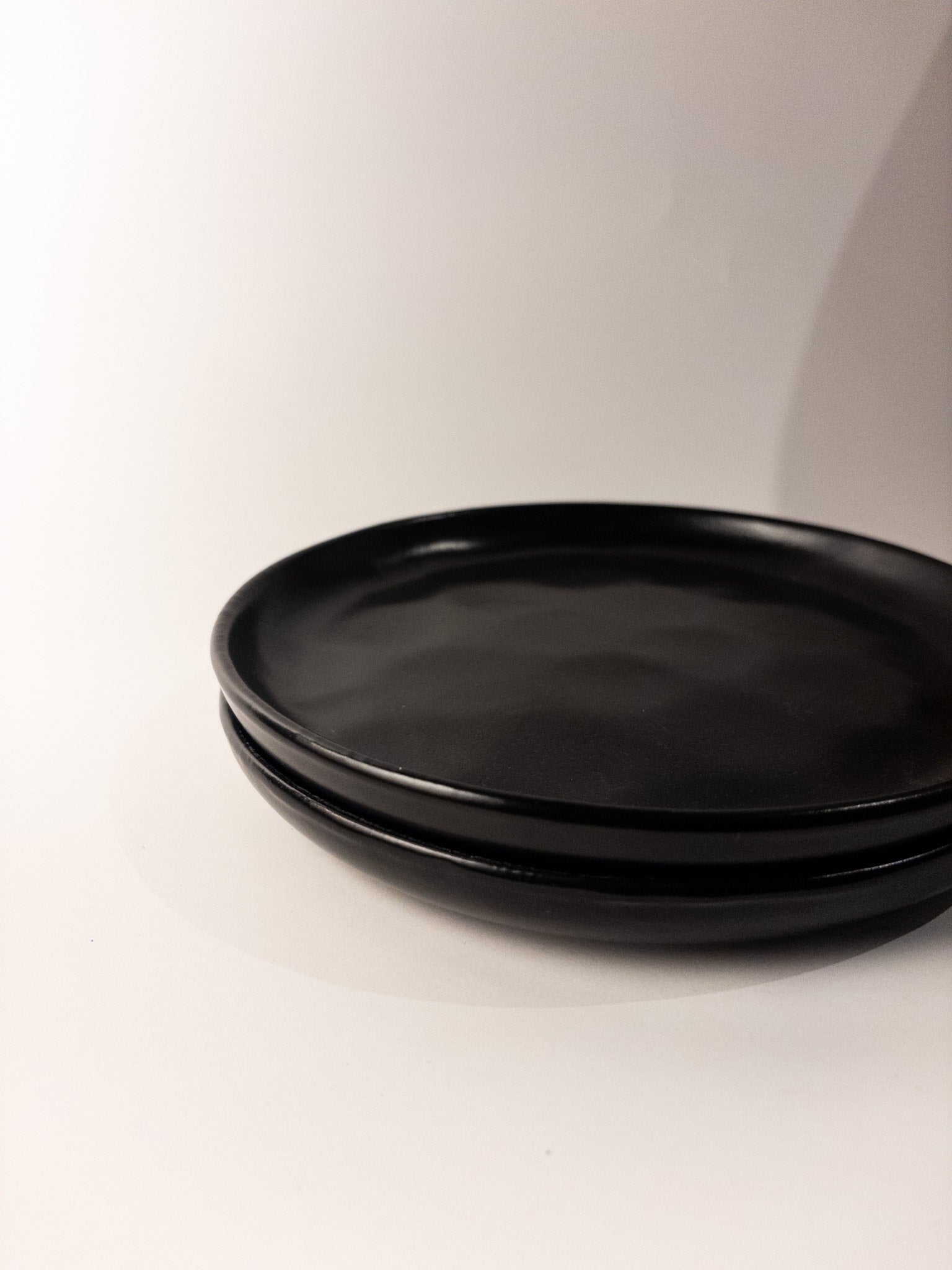 black plates